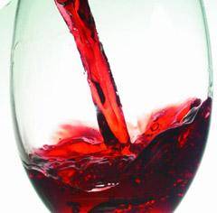 環球酒庫探秘 | 紅酒兌雪碧真的很low嗎？聊聊酒精飲料與脫醇酒的飲用文化